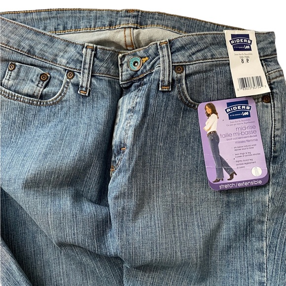 Lee Riders mid rise boot cut. Nwt. - Picture 2 of 4